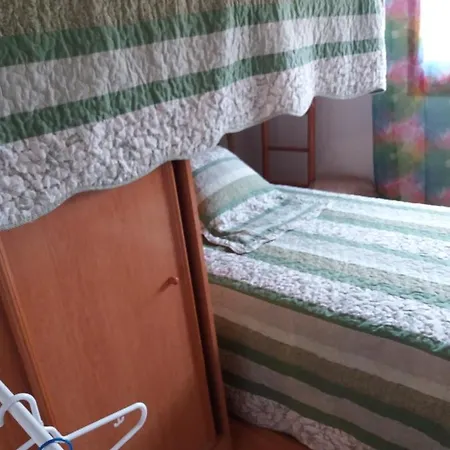 Casa Elena Gersi بيت للعطل